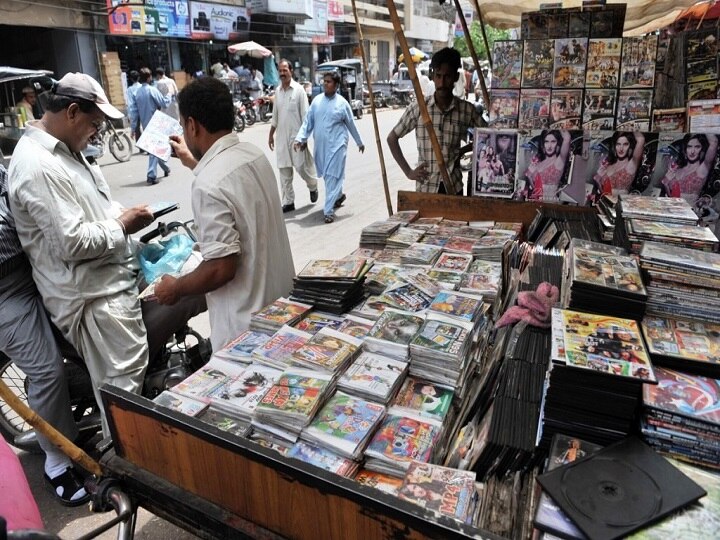 Pakistan Launches Crackdown On Sale Of Indian Film CDs Pakistan Launches Crackdown On Sale Of Indian Film CDs