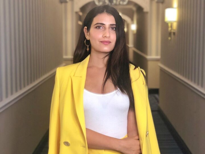 Fatima Sana Shaikh REACTS To Rumours Of Her Black Profile Picture, Gives Befitting Reply To Trolls Fatima Sana Shaikh REACTS To Rumours Of Her Black Profile Picture, Gives Befitting Reply To Trolls