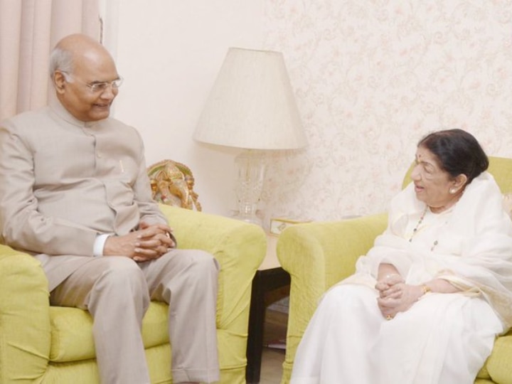 PICS: President Ram Nath Kovind Meets Lata Mangeshkar At Her Residence PICS: President Ram Nath Kovind Meets Lata Mangeshkar At Her Residence