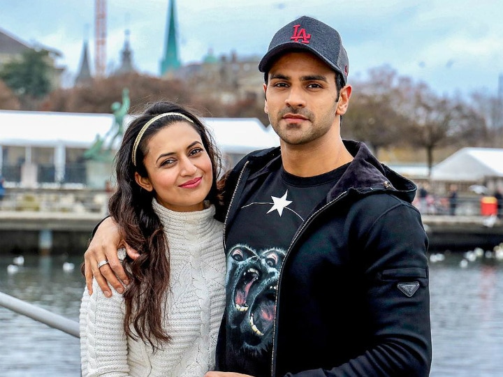 'Coldd Lassi Aur Chicken Masala' Actress Divyanka Tripathi & Hubby Vivek Dahiya Enjoy Making Breakfast Together! Adding The Flavour Of Love, Divyanka Tripathi & Hubby Vivek Dahiya Enjoy Making Breakfast Together!