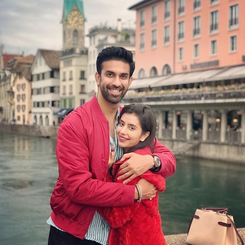 Charu Asopa & Husband Rajeev Sen Share Passionate Kiss On Their