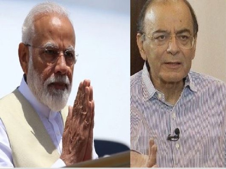 PM Modi Speaks To Arun Jaitley's Wife & Son; Both Insist Him Not To Cancel His 3-Nation Tour PM Modi Speaks To Arun Jaitley's Family; Wife & Son Insist Not To Cancel His Foreign Tour