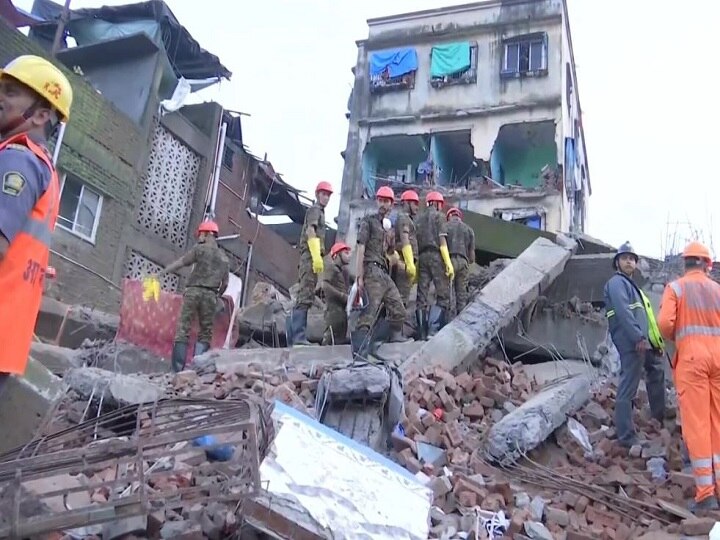 Two Dead, Five Injured As Building Collapses In Maharashtra Maharashtra: 2 Dead, 5 Injured As Four-Storey Building Collapses In Bhiwandi