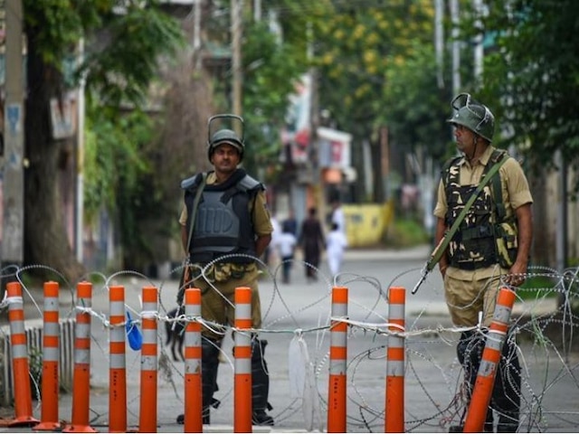 Jammu And Kashmir: 'Disturbed' Over Curbs, IAS Officer Quits Jammu And Kashmir: 'Disturbed' Over Curbs, IAS Officer Quits