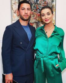 PICS: Pregnant Amy Jackson Chills In Pool With Fiancé, Flaunts Her Baby Bump