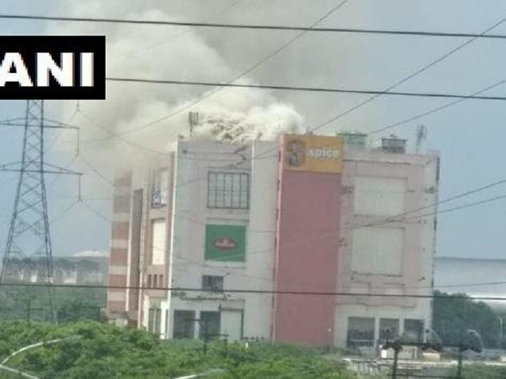 Details Of Fire In Spice Mall In Noida's Sector 25  Fire Breaks Out In Noida's Spice Mall; Firefighting Operations Underway, No Casualties Reported So Far