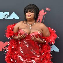 PHOTOS: These CELEBS Go WILD At 2019 MTV VMAS Red Carpet With Their Almost Naked Appearance!