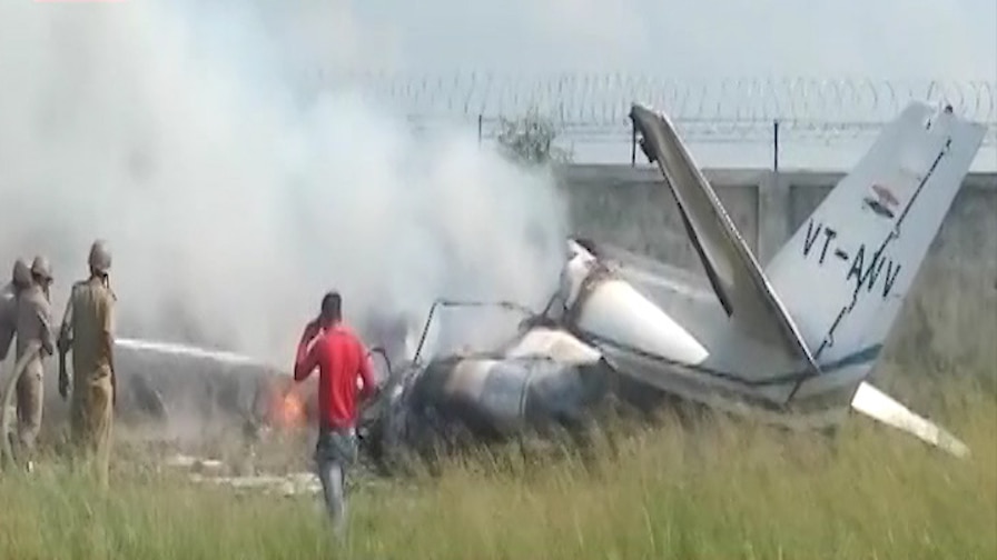 Aligarh Plane Crash: Trainer Aircraft VT-AVV Crashes At Dhanipur Airstrip, Crew Make Narrow Escape