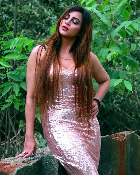 PICS: Bigg Boss 11's Arshi Khan Starts Shooting For Her New 'Colors' Show; Shares Her First Look On Social Media!