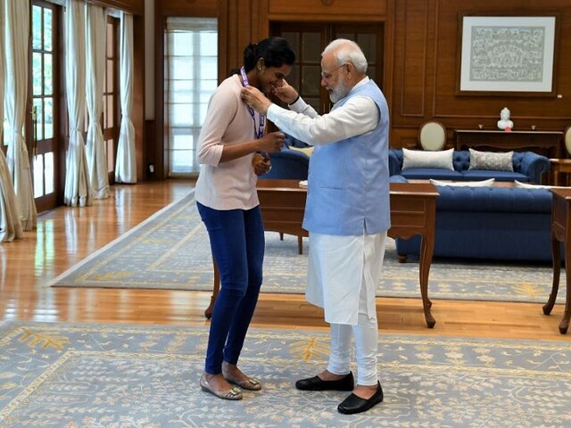 World Champion Sindhu Meets PM Modi World Champion Sindhu Meets PM Modi