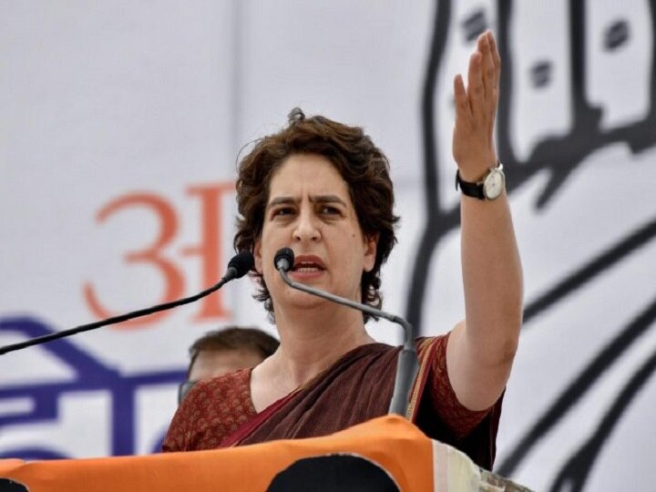 Priyanka Gandhi Pays Meets Family Members Of Dalit Man Who Died In Police Custody Priyanka Gandhi Meets Family Members Of Dalit Man Who Died In Police Custody