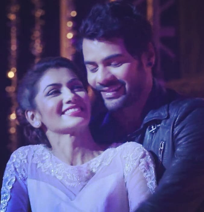 Zee TV’s ‘Kumkum Bhagya’ slipped to number 4 position this week, the daily soap has been dominating the 9pm slot for the past five years. The show, which stars Sriti Jha and Shabir Ahluwalia, was at number 3 position last week.