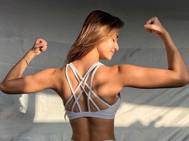 Disha Patani's Fit Body Takes Social Media By Storm Disha Patani's Fit Body Takes Social Media By Storm; SEE PICS