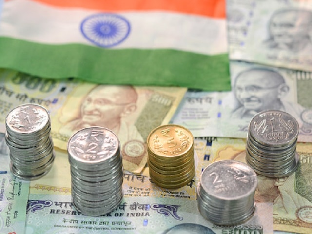 GDP Growth Down To 7-Yr Low In Q1 Of FY-19; Here's What This Means For You And Me GDP Growth Down To 6-Yr Low In Q1 Of FY-19; Here's What This Means For You And Me