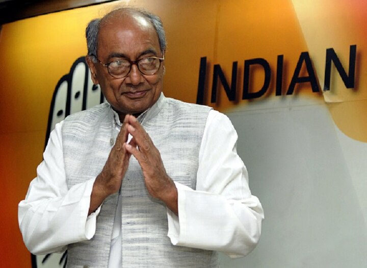 Digvijaya Singh Strokes Controversy; Alleges BJP, Bajrang Dal Take Money From Pakistan's ISI Digvijaya Singh Strokes Controversy; Alleges BJP, Bajrang Dal Take Money From Pakistan's ISI