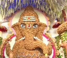 Pandals Decorated, Devotees Offer Prayers On The Occasion Of Ganesh Chaturthi; Beautiful PICTURES Inside