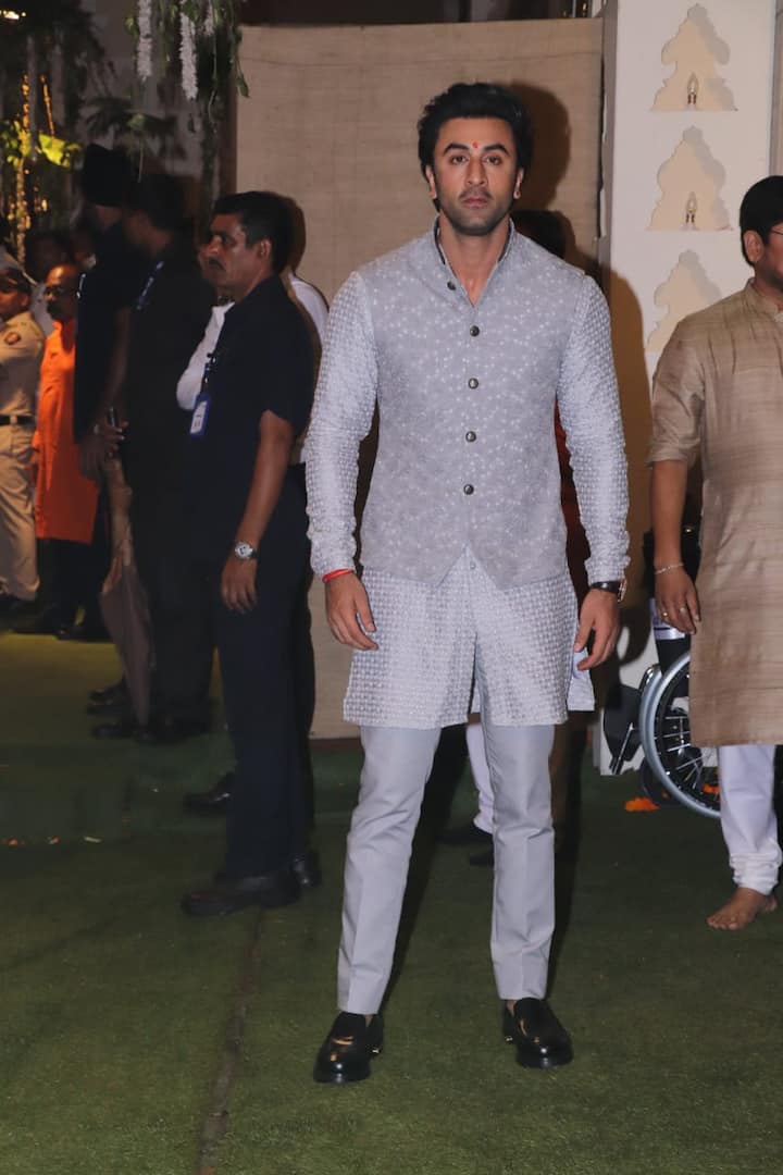 Ranbir Kapoor looked dapper as ever in a grey bandhgala.