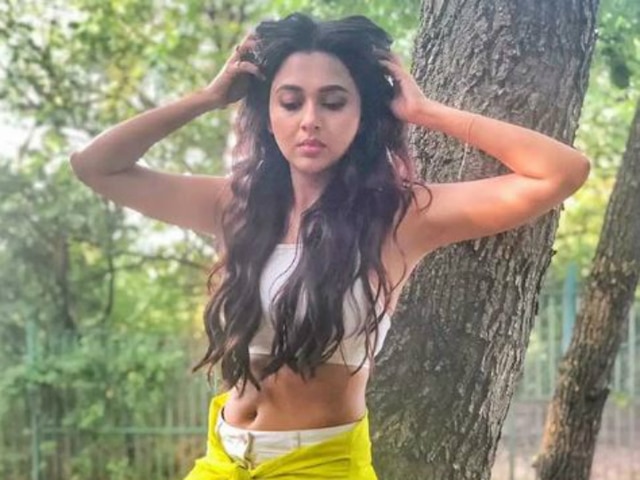 Khatron Ke Khiladi 10: Tejasswi Prakash Quits 'KKK 10'; Meet The Top 5 Contestants! Khatron Ke Khiladi 10: Tejasswi Prakash Quits Rohit Shetty's Reality Show; Meet The Top 5 Contestants!