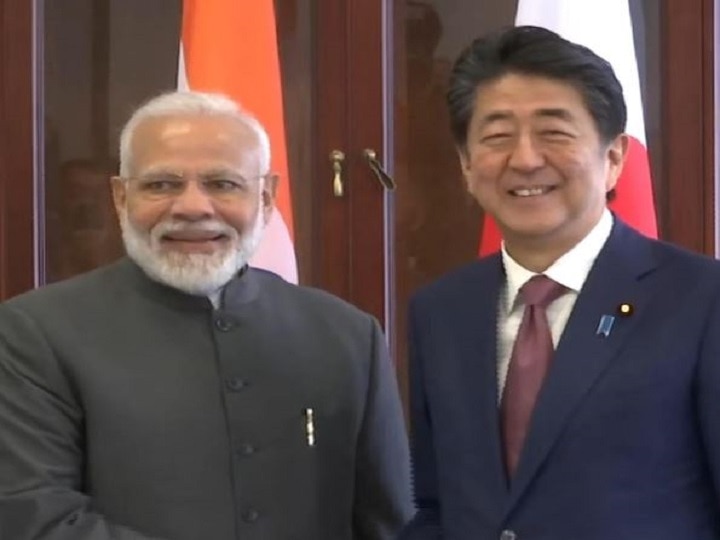 PM Modi Meets Japanese PM Shinzo Abe, Malaysian PM Mahathir Mohamad On Day 2 Of Russia Trip PM Modi Meets Japanese PM Shinzo Abe, Malaysian PM Mahathir Mohamad On Day 2 Of Russia Trip