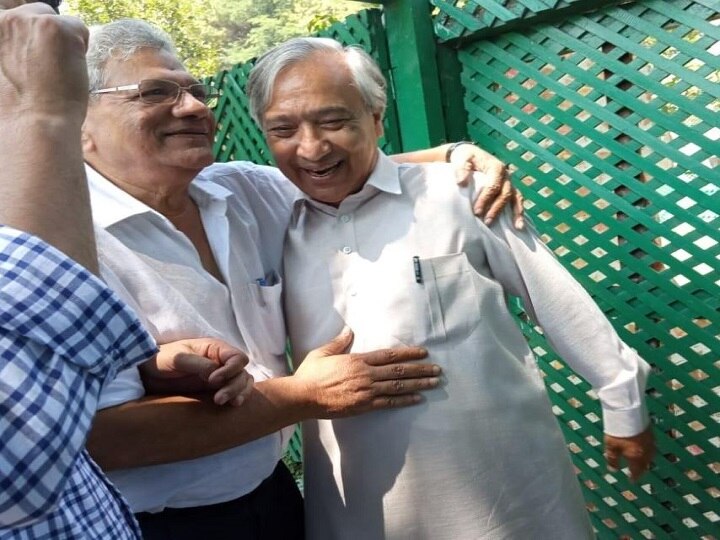 On Yechury’s Plea, Supreme Court Directs To Shift Of CPI-M Leader Tarigami To AIIMS On Sitaram Yechury’s Plea, Supreme Court Directs To Shift Of CPI-M Leader Tarigami To AIIMS