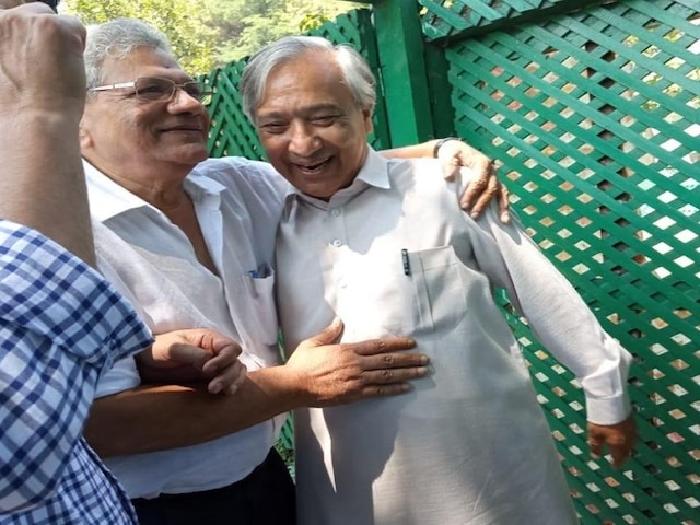 On Sitaram Yechury’s Plea, Supreme Court Directs To Shift Of CPI-M Leader Tarigami To AIIMS On Yechury’s Plea, Supreme Court Directs To Shift Of CPI-M Leader Tarigami To AIIMS
