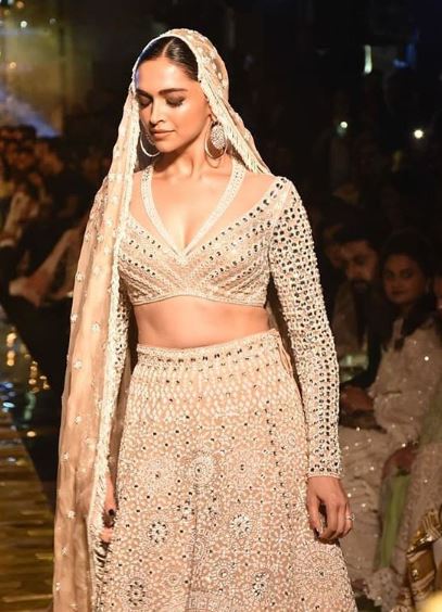 Isha Ambani's Fab Looks In Abu Jani Sandeep Khosla Designer Outfits