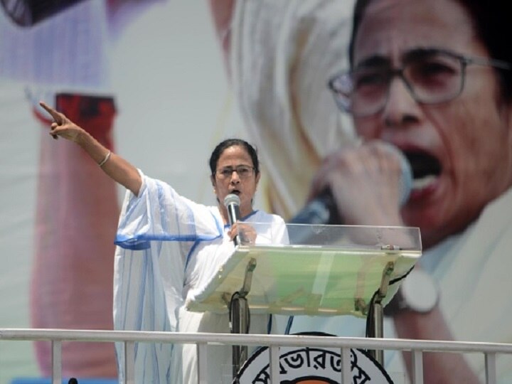 Chandrayaan 2 Moon Landing Mamata Banerjee Economic Slowdown Chandrayaan 2 An Attempt To Divert Attention From Economic Disaster: West Bengal CM Mamata Banerjee