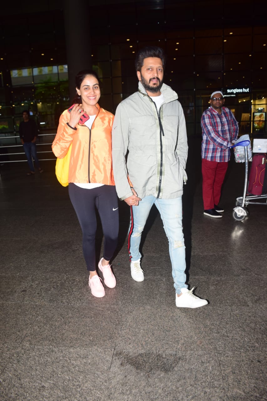 Latest Bollywood Photos June 18: Shah Rukh Khan, Alia Bhatt, Ranbir Kapoor  airport looks, Ananya Panday, Kartik Aaryan go casual