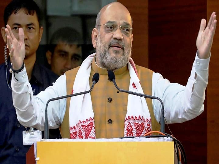 No Illegal Immigrant Can Live In Assam Or Sneak Into Other States: Amit Shah No Illegal Immigrant Can Live In Assam Or Sneak Into Other States: Amit Shah
