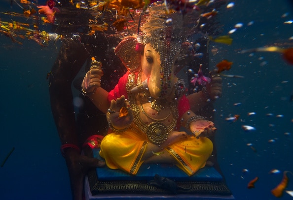 Anant Chaturdashi 2019: Ganesh Visarjan Shubh Muhurat, Date & Time; Wishes, Images, With Quotes & Greetings