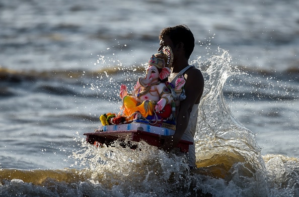 Anant Chaturdashi 2019: Ganesh Visarjan Shubh Muhurat, Date & Time; Wishes, Images, With Quotes & Greetings