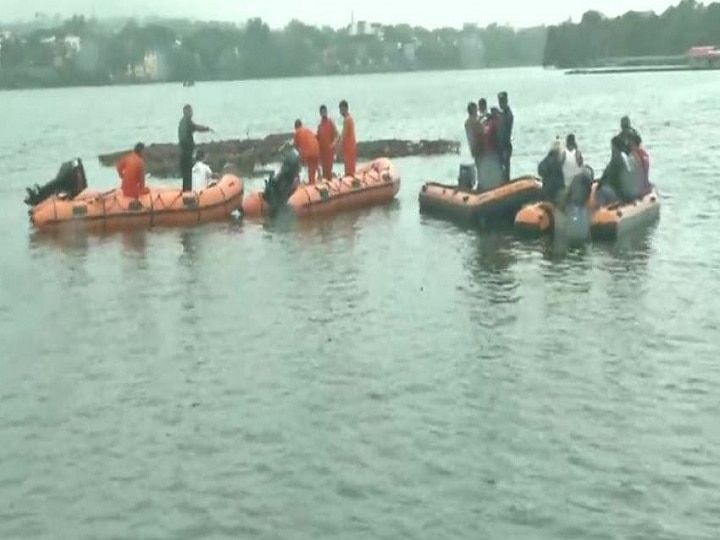 Madhya Pradesh: Major Mishap During Ganpati Visarjan As Boat Capsizes In Bhopal; 11 Bodies Recovered MP: Major Mishap During Ganpati Visarjan As Boat Capsizes In Bhopal; 12 Dead