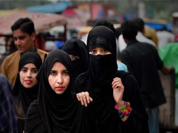 SC Notice To Centre On Plea Challenging 'Triple Talaq' SC Notice To Centre On Plea Challenging 'Triple Talaq'