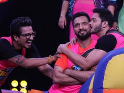 Shreyas Talpade Bromances With Punit Pathak On Sets Of 'The Khatra Show'