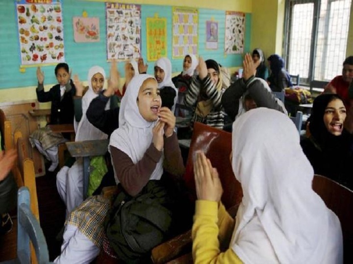 Jammu And Kashmir: Education Worst Hit During 42 Days Of Clampdown In Valley Jammu And Kashmir: Education Worst Hit During 42 Days Of Clampdown In Valley