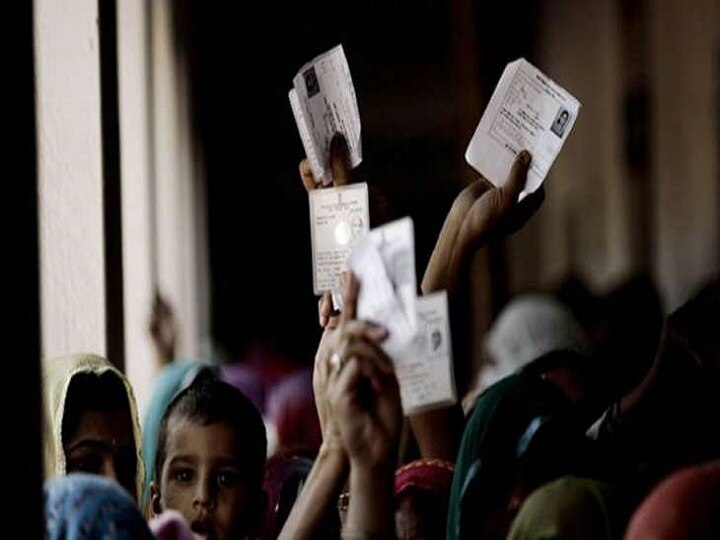Maharashtra Assembly Elections 2019: EC Deletes 2.16 Lakh Bogus Voters From Electoral Rolls Maharashtra Assembly Elections 2019: EC Deletes 2.16 Lakh Bogus Voters From Electoral Rolls
