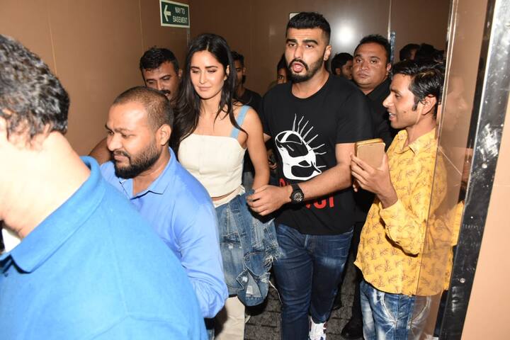 And like a protective friend Arjun made sure to be around Katrina and keep away anyone from getting too near, and from what it looks like, he did ensure that people are asked to step back. 