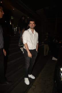 RARE PICS Of Sunny Deol\'s Wife Pooja Deol At Their Son Karan Deol\'s \'Pal Pal Dil Ke Paas\' Screening!