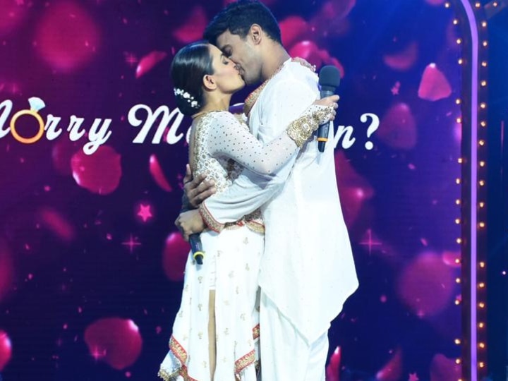 Nach Baliye 9: Anita Hassanandani & Rohit Reddy Get MARRIED Again On The Sets (See PICS) Anita Hassanandani & Rohit Reddy Get MARRIED Again On The Sets Of 'Nach Baliye 9'