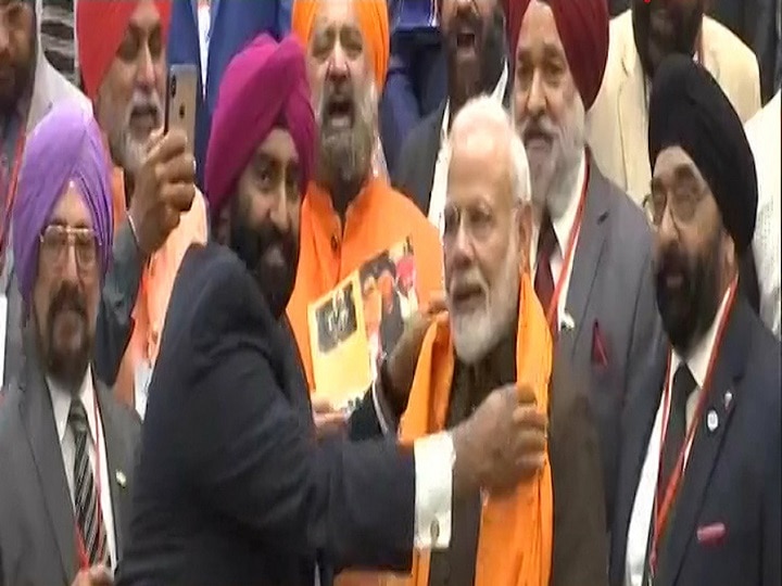 Sikh Community In Houston Thank PM Modi For Kartarpur, Other Decisions Sikh Community In Houston Thank PM Modi For Kartarpur, Other Decisions