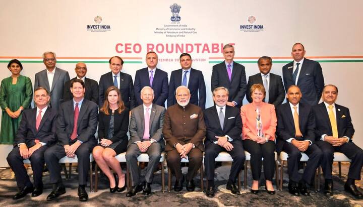 Prime Minister Narendra Modi held a round table meeting with the CEOs from the energy sector at Hotel Post Oak in Houston city with an aim to energise India-USA friendship. / Image tweeted by PMO