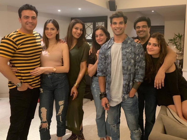 Bigg Boss 13: Aarti Singh Parties With Karan Singh Grover, Bipasha Basu & Ex-boyfriend Ayaz Khan Before Entering The Show (PICS) PICS: Aarti Singh Parties With Karan Singh Grover, Bipasha Basu Before Entering ‘Bigg Boss 13’ House