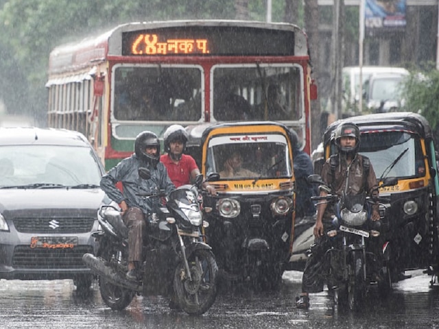 12 Killed As Heavy Rains Continue To Pound Across Maharashtra; Flooding In Several Areas Maharashtra Rains: 12 Killed As Heavy Downpour Continue; Flooding In Several Areas