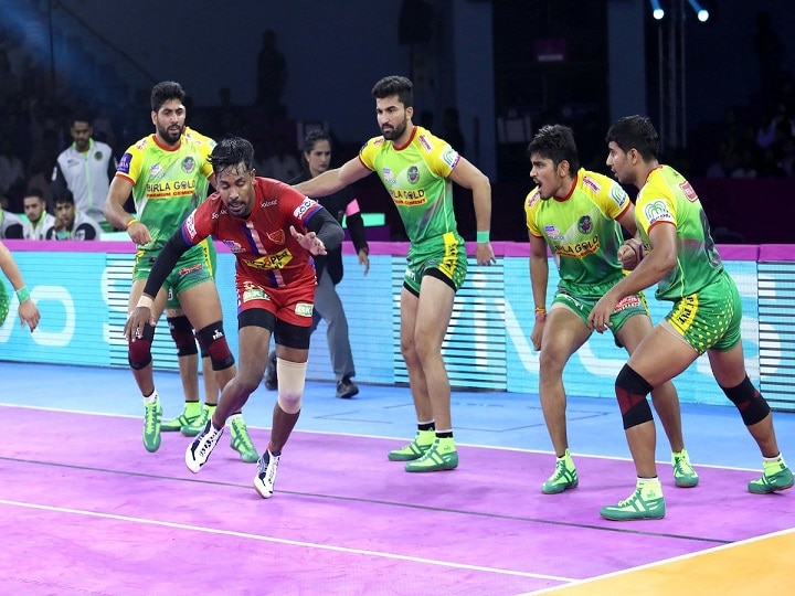 PKL 7: Dabang Delhi Defeat Patna Pirates 43-39 In Nail-biting Contest PKL 7: Dabang Delhi Defeat Patna Pirates 43-39 In Nail-biting Contest