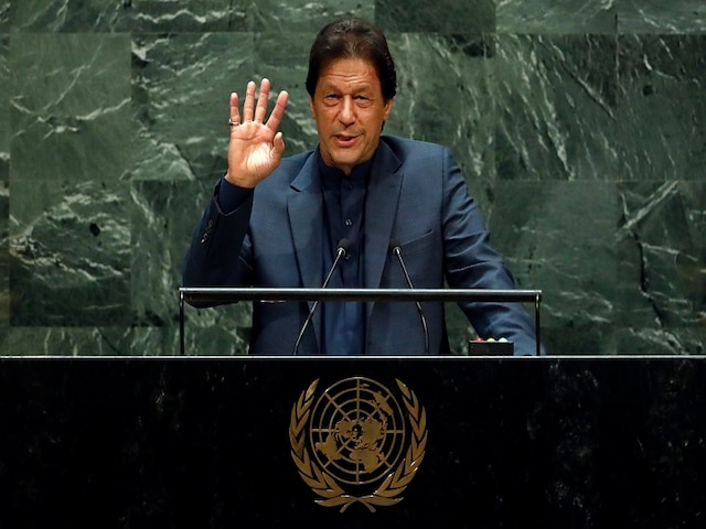 Pakistan PM Imran Khan Cries Foul On Kashmir Issue At UN General Assembly, Gives Nuke Threat Again Imran Khan UNGA Speech: Pakistan PM Picks Kashmir Issue, Nuclear Threat PM Modi