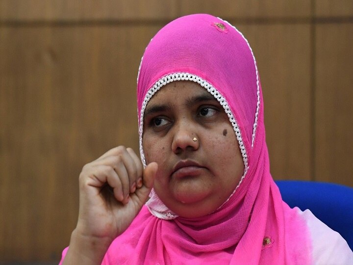 Give Bilkis Bano Rs. 50 Lakh, Job & Accomodation Within 2 Weeks, SC Orders Gujarat Govt Give Bilkis Bano Rs. 50 Lakh, Job & Accomodation Within 2 Weeks, SC Orders Gujarat Govt