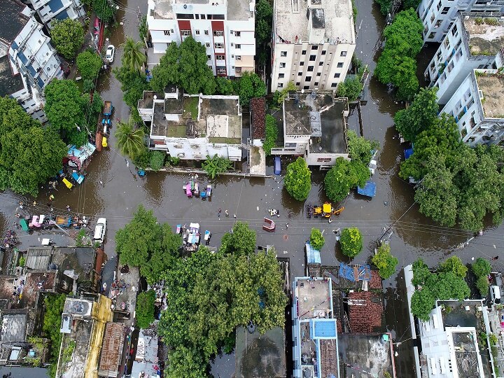 Bihar Floods: Water-Logging Woes Continue To Trouble Patna Even As Downpour Ceases; Operations Underway Bihar Floods: Water-Logging Woes Continue To Trouble Patna Even As Downpour Ceases; Operations Underway