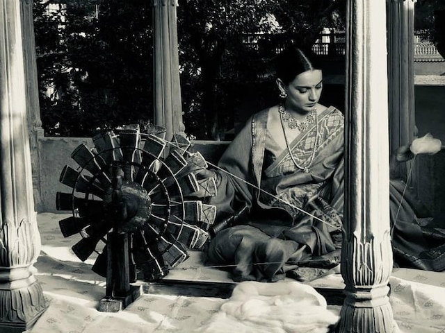 PIC: Kangana Ranaut Pitches For Revival Of Khadi On 'Gandhi Jayanti 2019'! Gandhi Jayanti 2019: Kangana Ranaut Pitches For Revival Of Khadi On Mahatma Gandhi's 150th Birth Anniversary! See Picture!