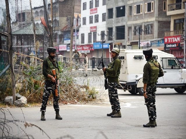 J&K Administration Ends House Arrest Of Political Leaders In Jammu After Two Months Jammu-Kashmir: House Arrest Of Political leaders Ends In Jammu Article 370