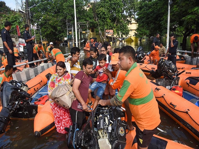 Bihar Floods: Death Toll Reaches 42; Orange Alert Issued In Patna, Other Districts For 2 Days Bihar Floods latest Updates IMD Heavy Rains Patna Rains